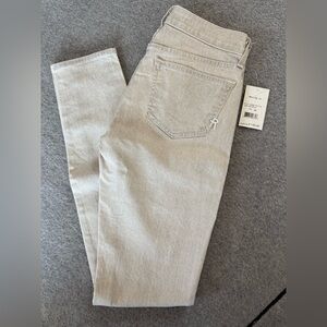NWT Rich & Skinny Off-White Jeans